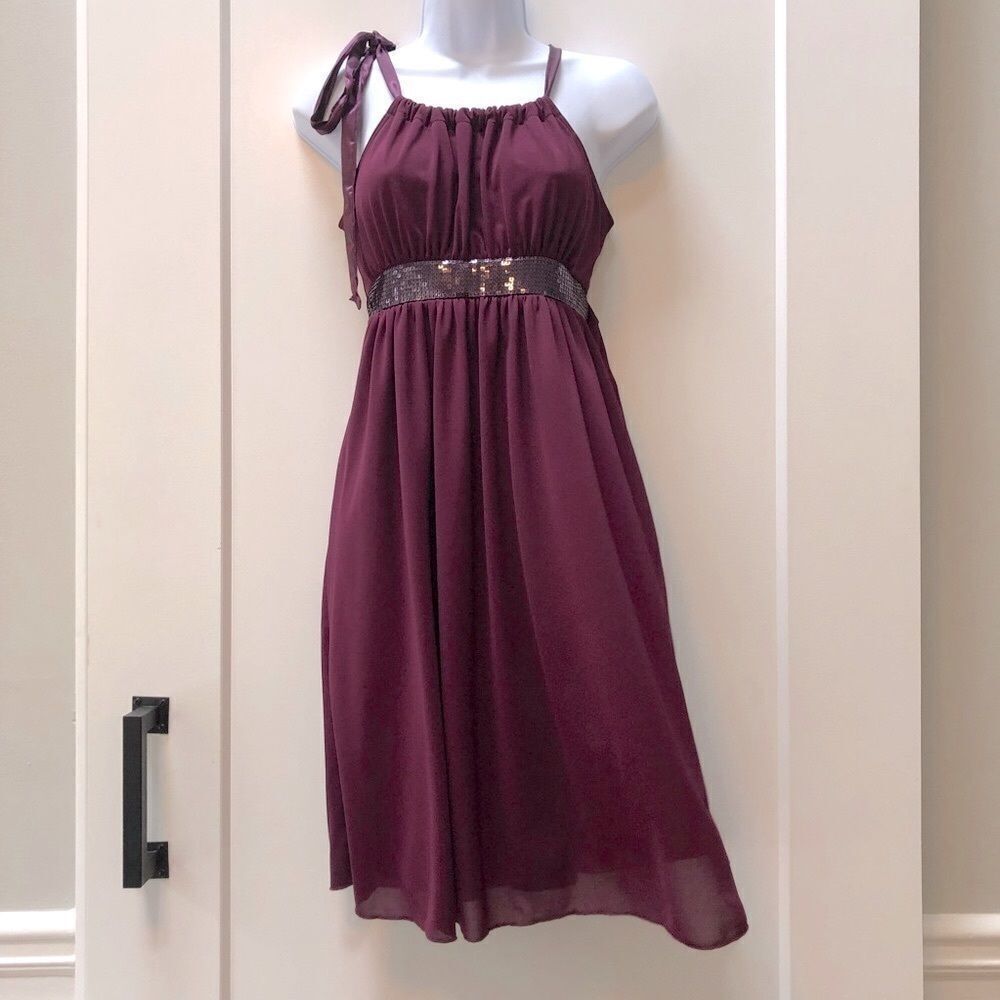 Star Vixen Women’s semi-formal winter halter dress size M
